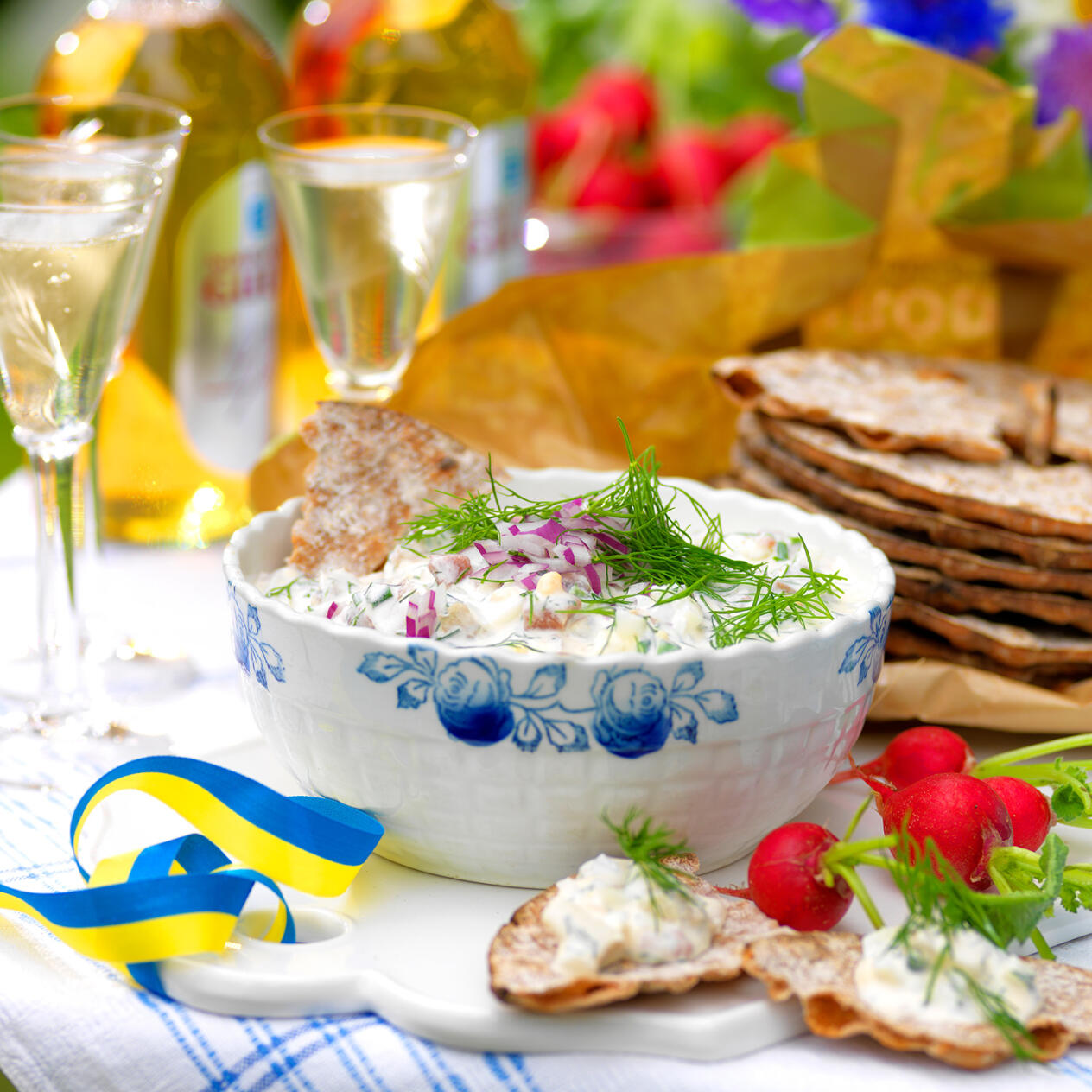 Matjesröra med knäckebröd