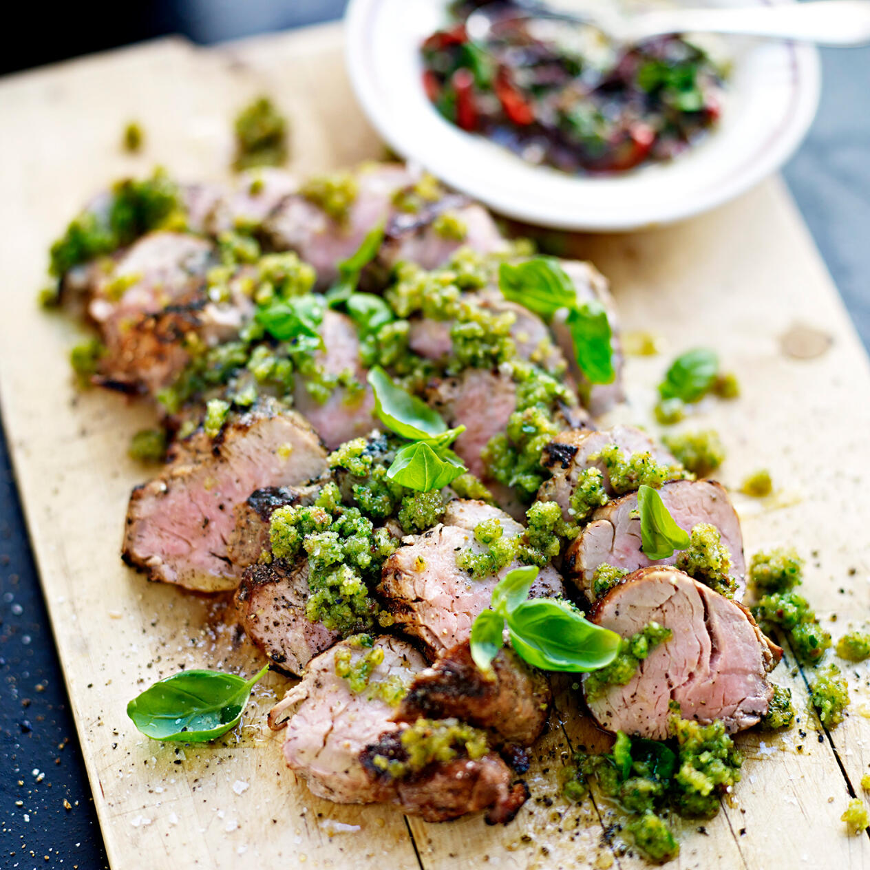 Fläskfilé med krispig örttopping