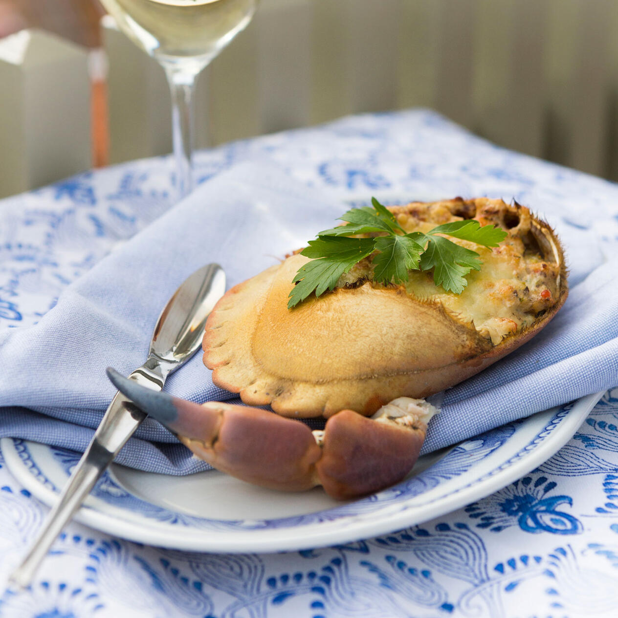 Gratinerad fylld krabba