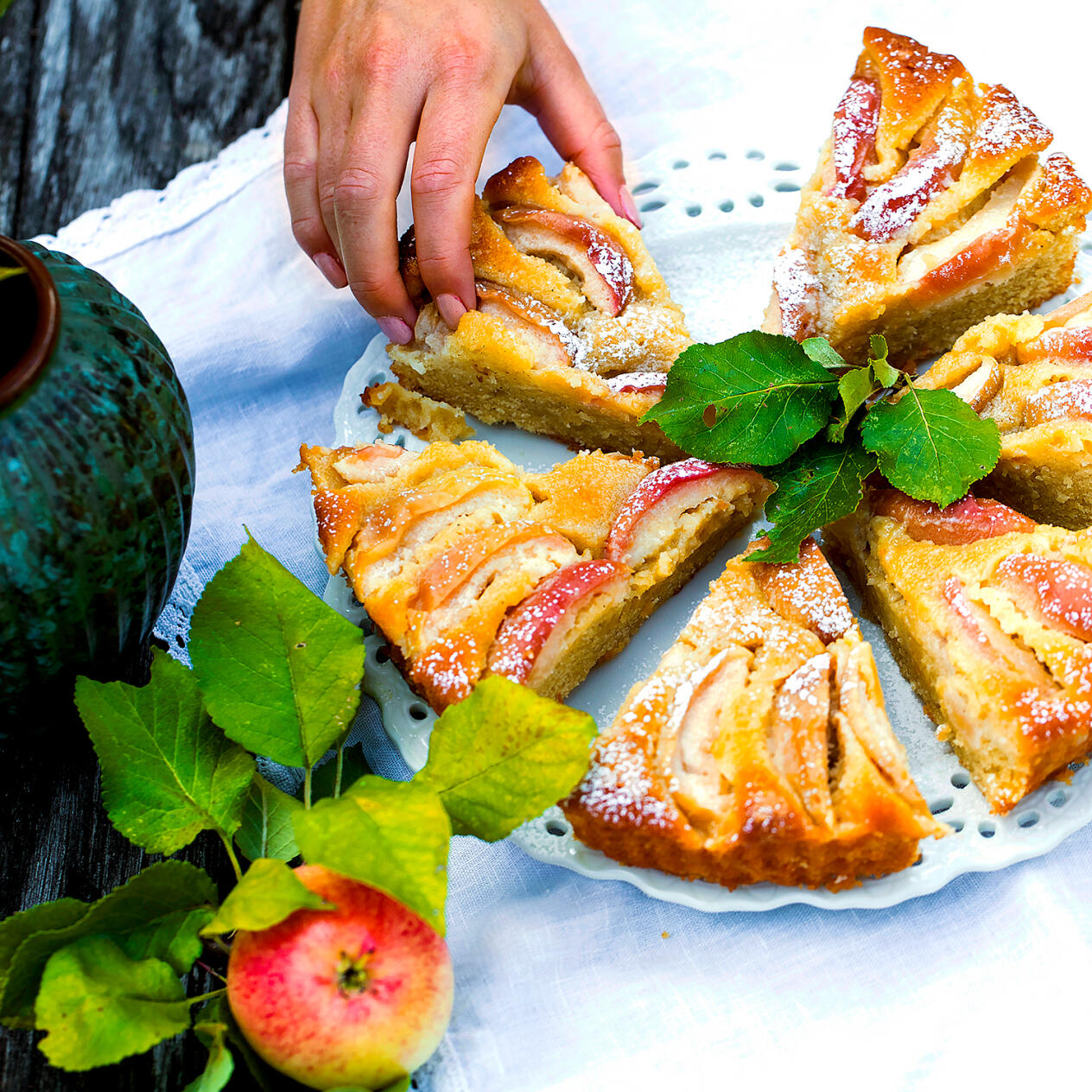 Äppelpaj med mazarinbotten