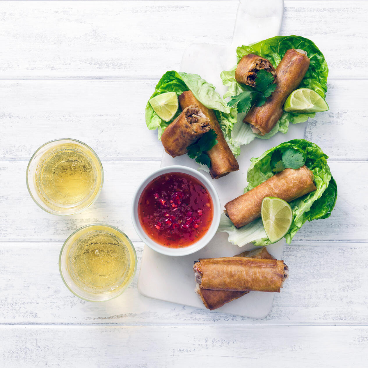 Vårrullar med vegofärs och dippsås