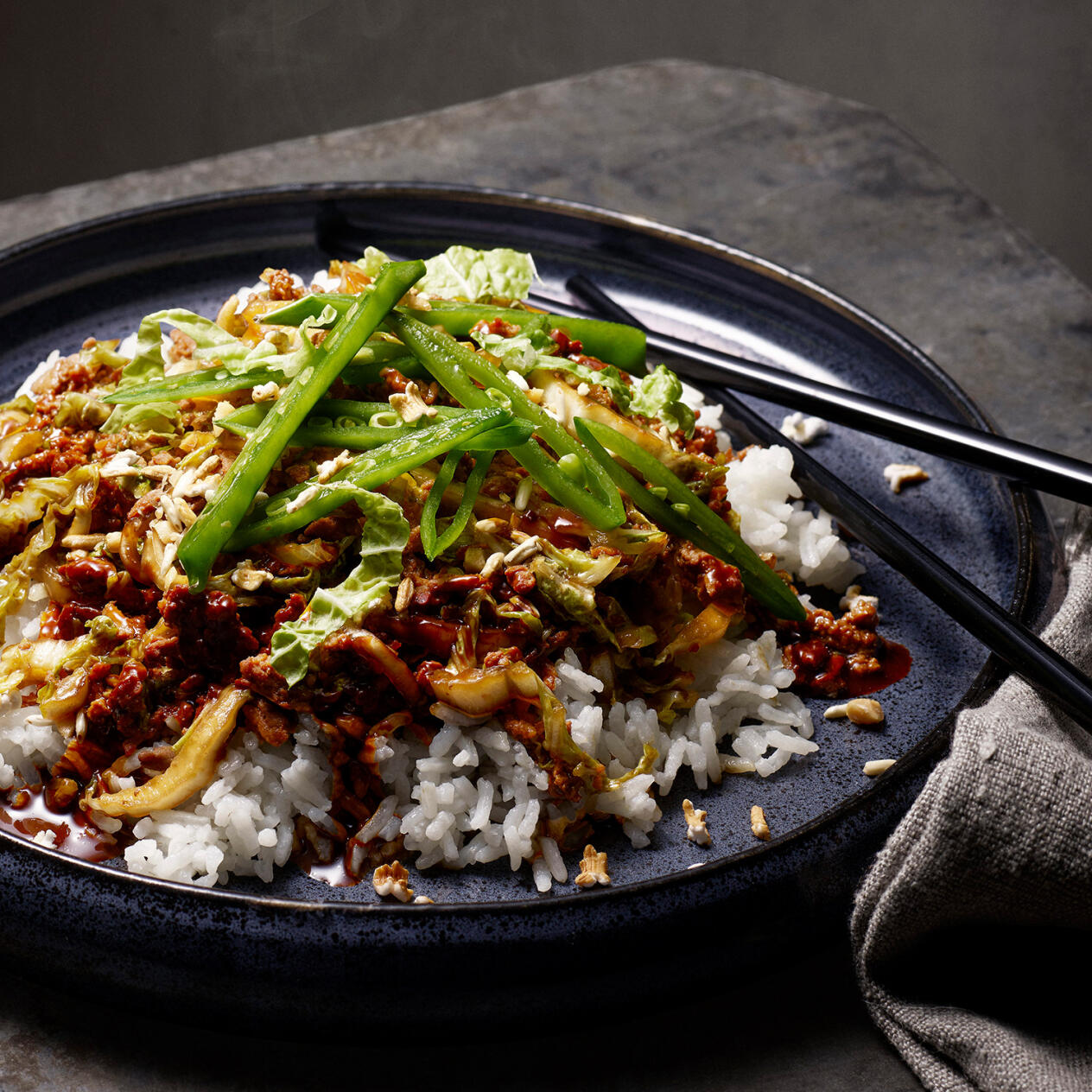 Kinesiskt fläsk med poppat ris