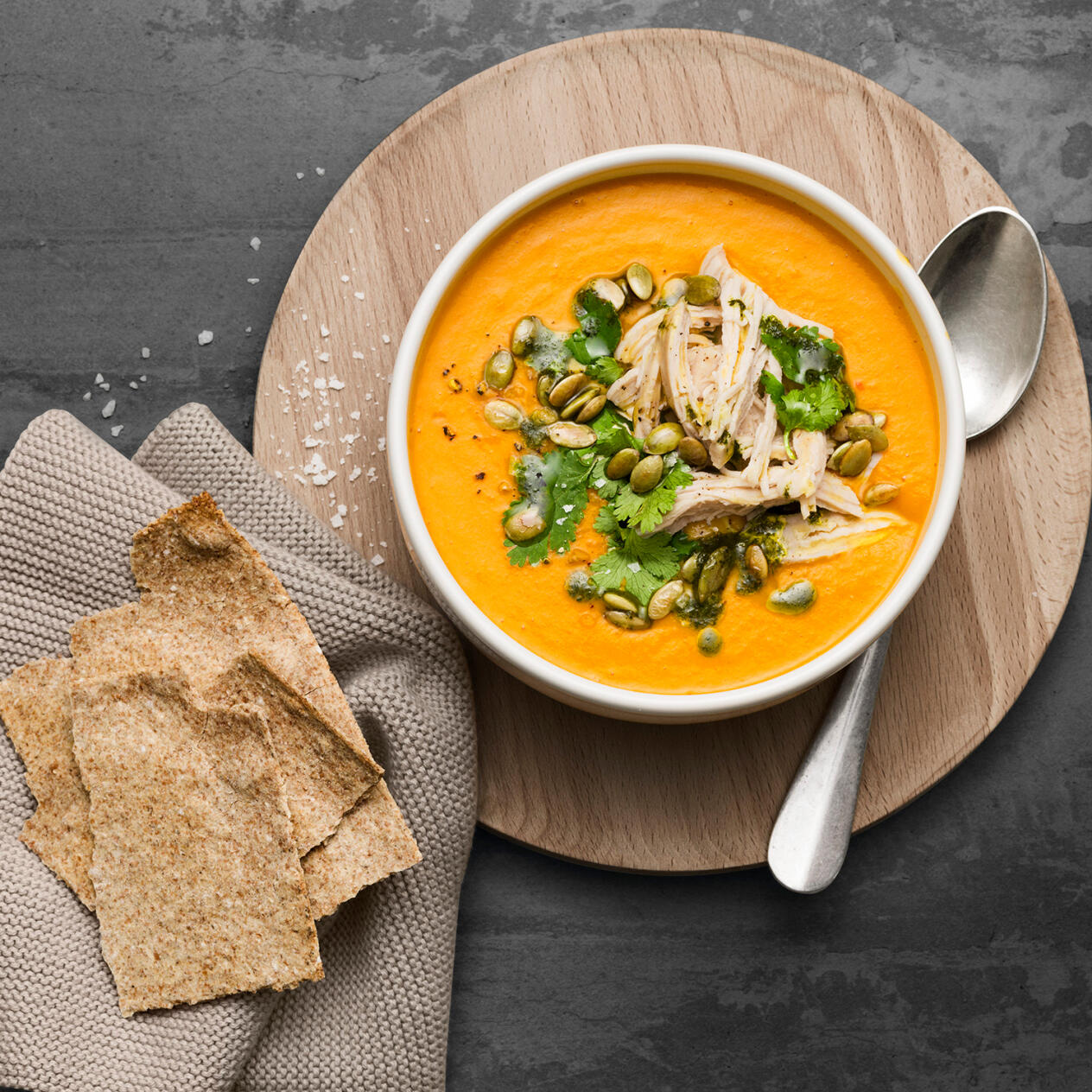 Morotssoppa med kokosmjölk och kyckling