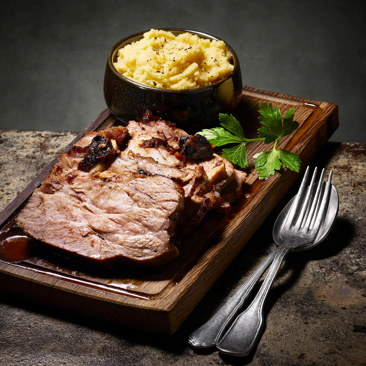 Ugnsstekt fläskkarré med rotmos och ingefära