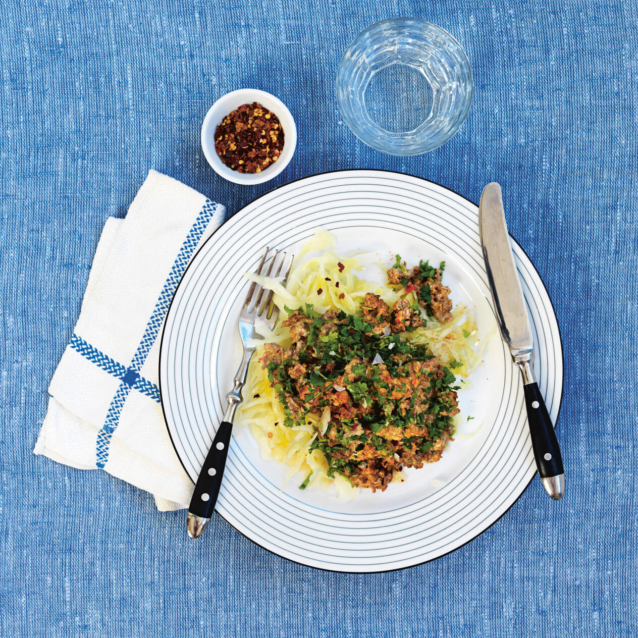 Ungersk köttfärssås med vitkål