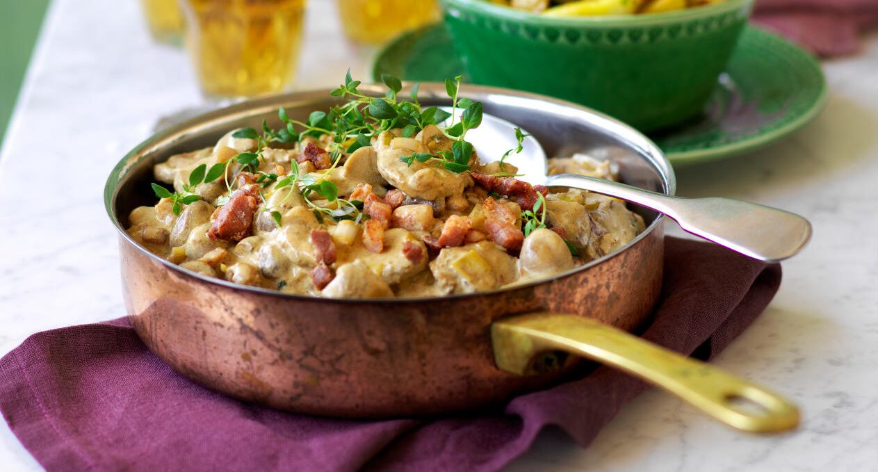 Fläskfilégryta med svamp och bacon
