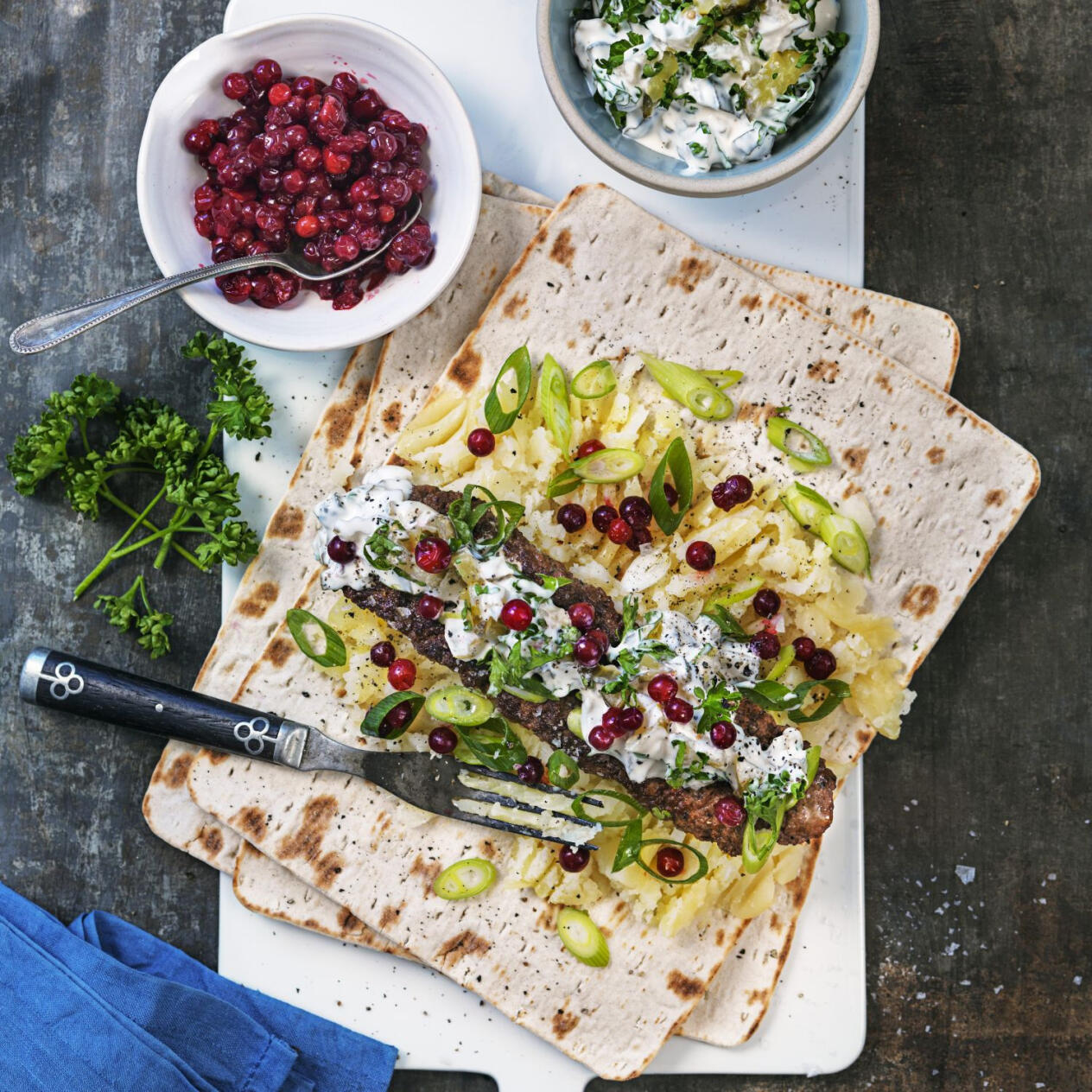 Tunnbrödsrulle med viltfärsbiff