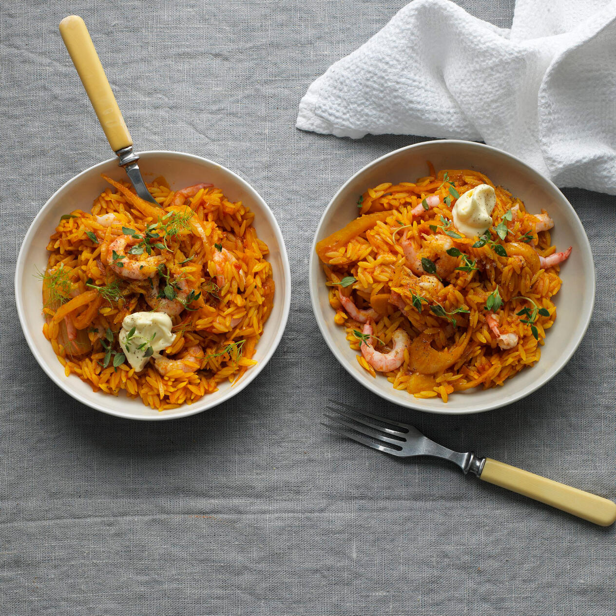 Bouillabaisse-risoni med räkor