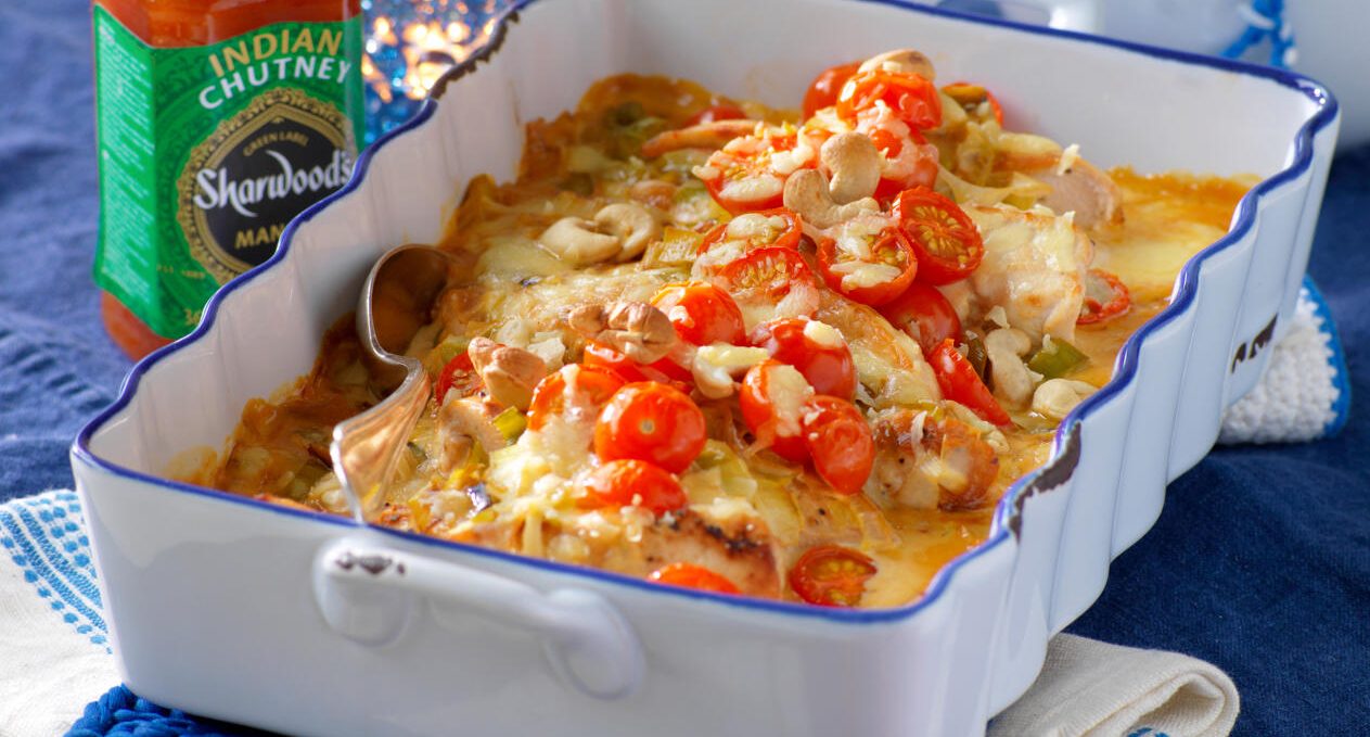 Krämig kycklinggratäng med mango chutney och chili