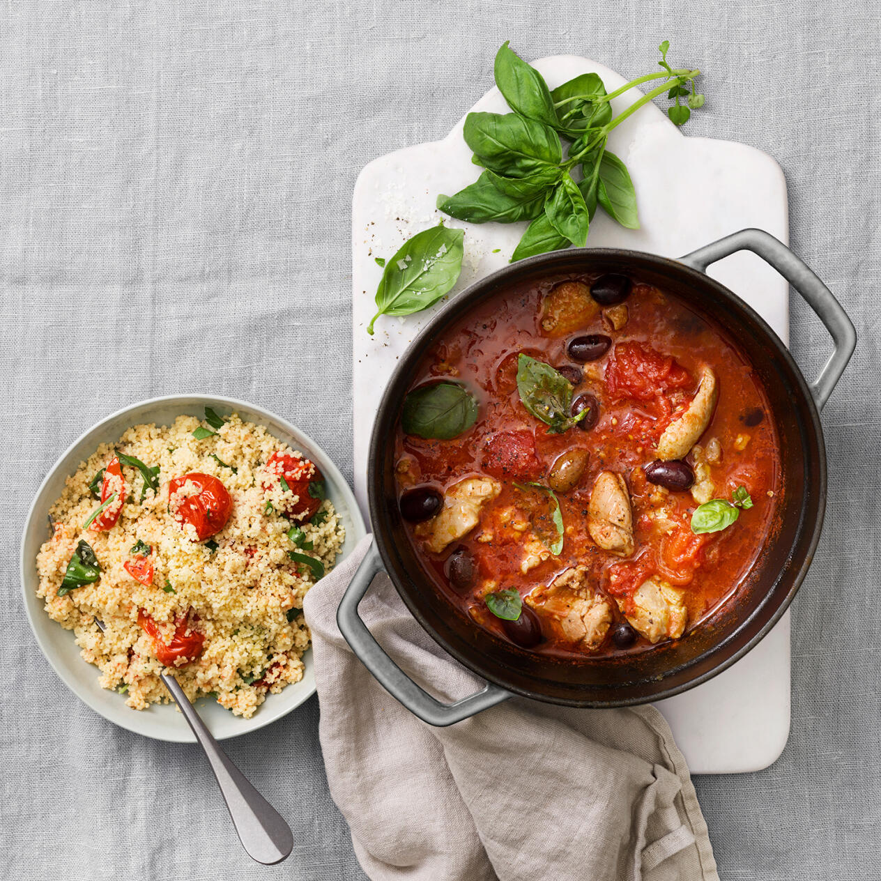 Kycklinggryta med oliver och tomatcouscous