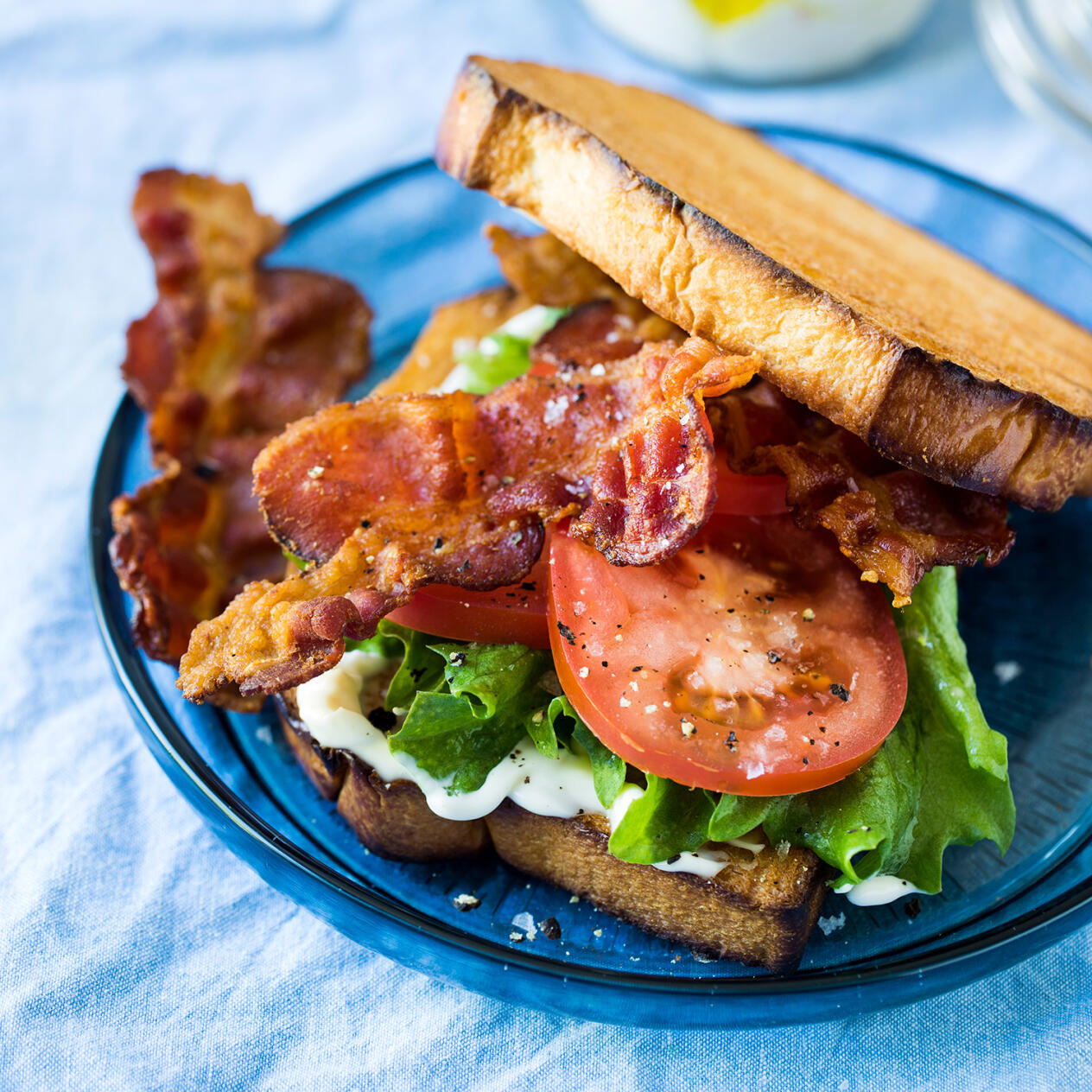 BLT-sandwich med aioli