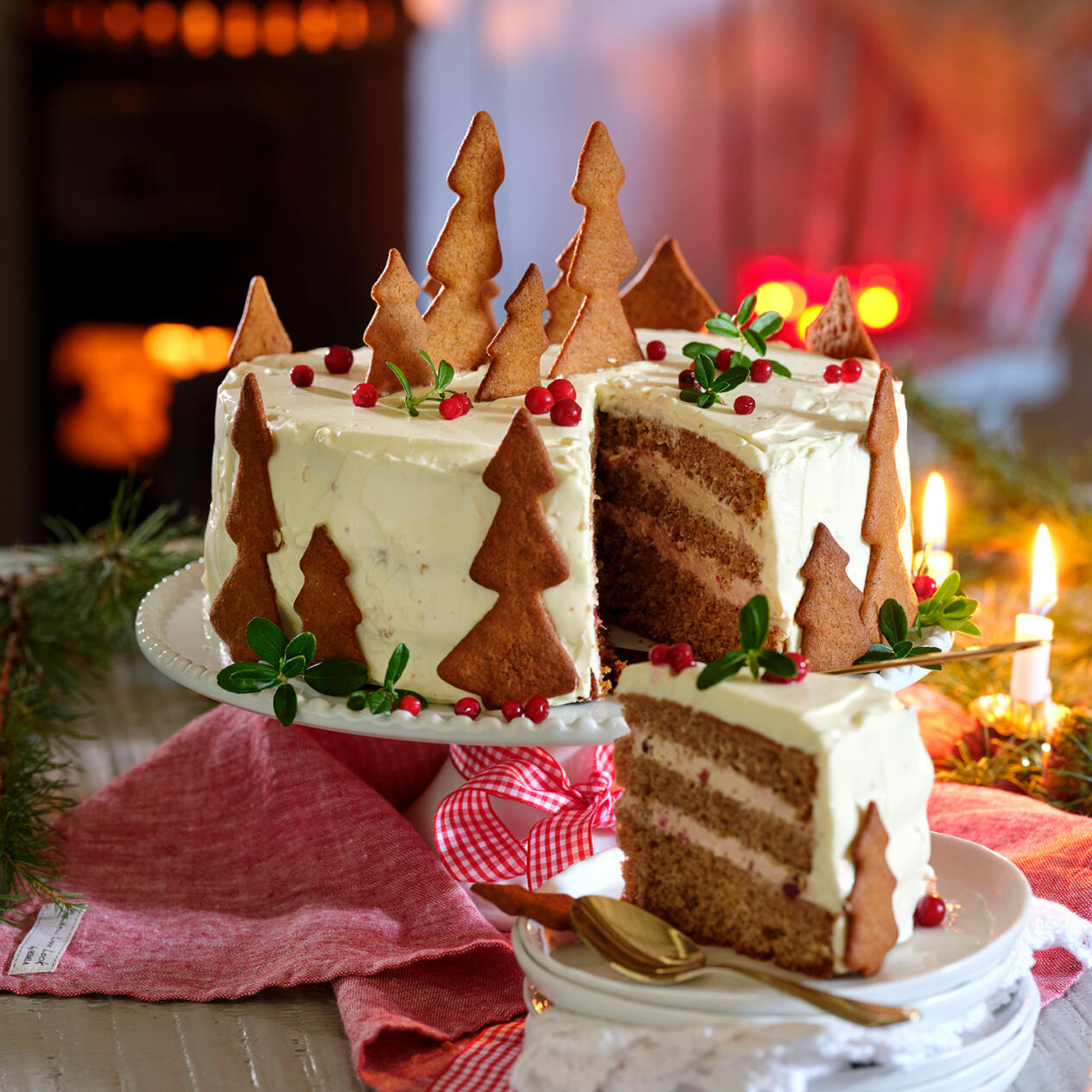 Jultårta med pepparkakor