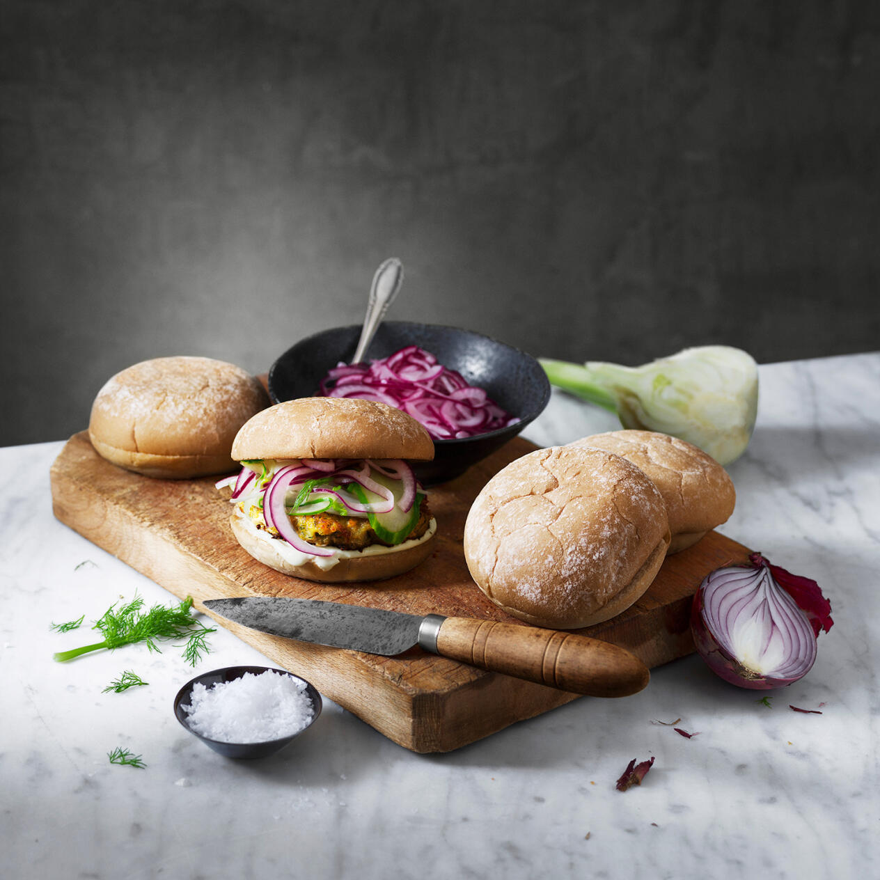 Fiskburgare  med picklade grönsaker