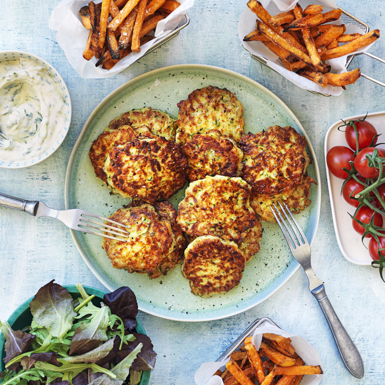Zucchinibiffar med pommes och snabb bearnaisesås