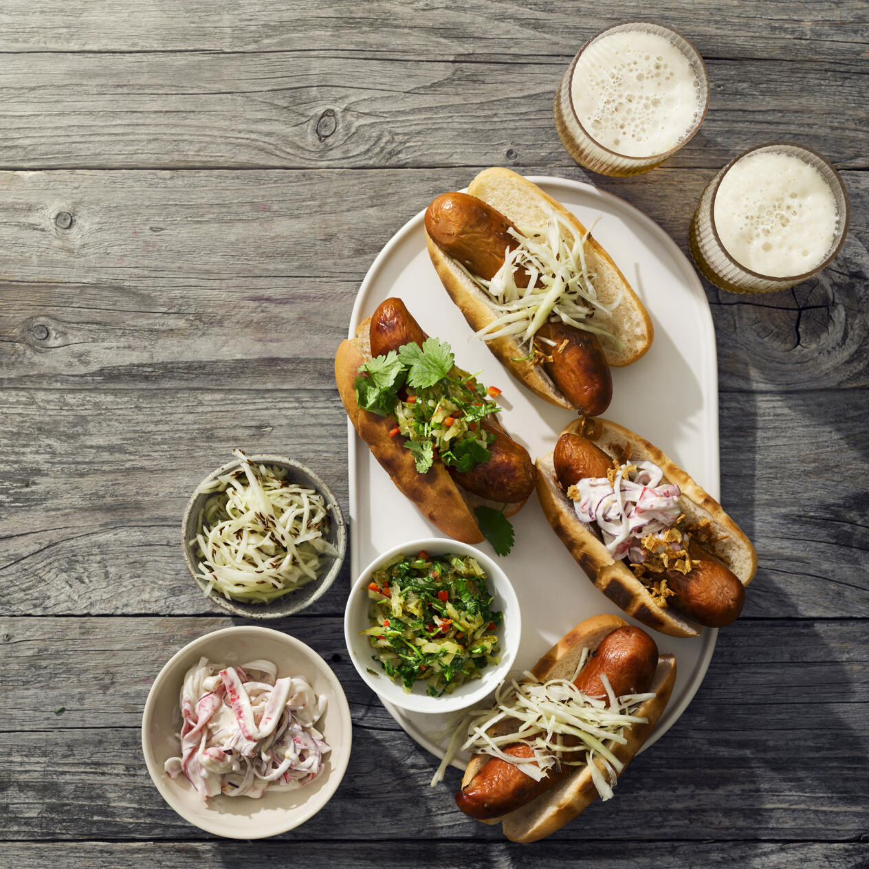 Chorizo med bröd och topping