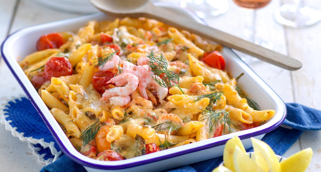 Pastagratäng med räkor och kräftstjärtar