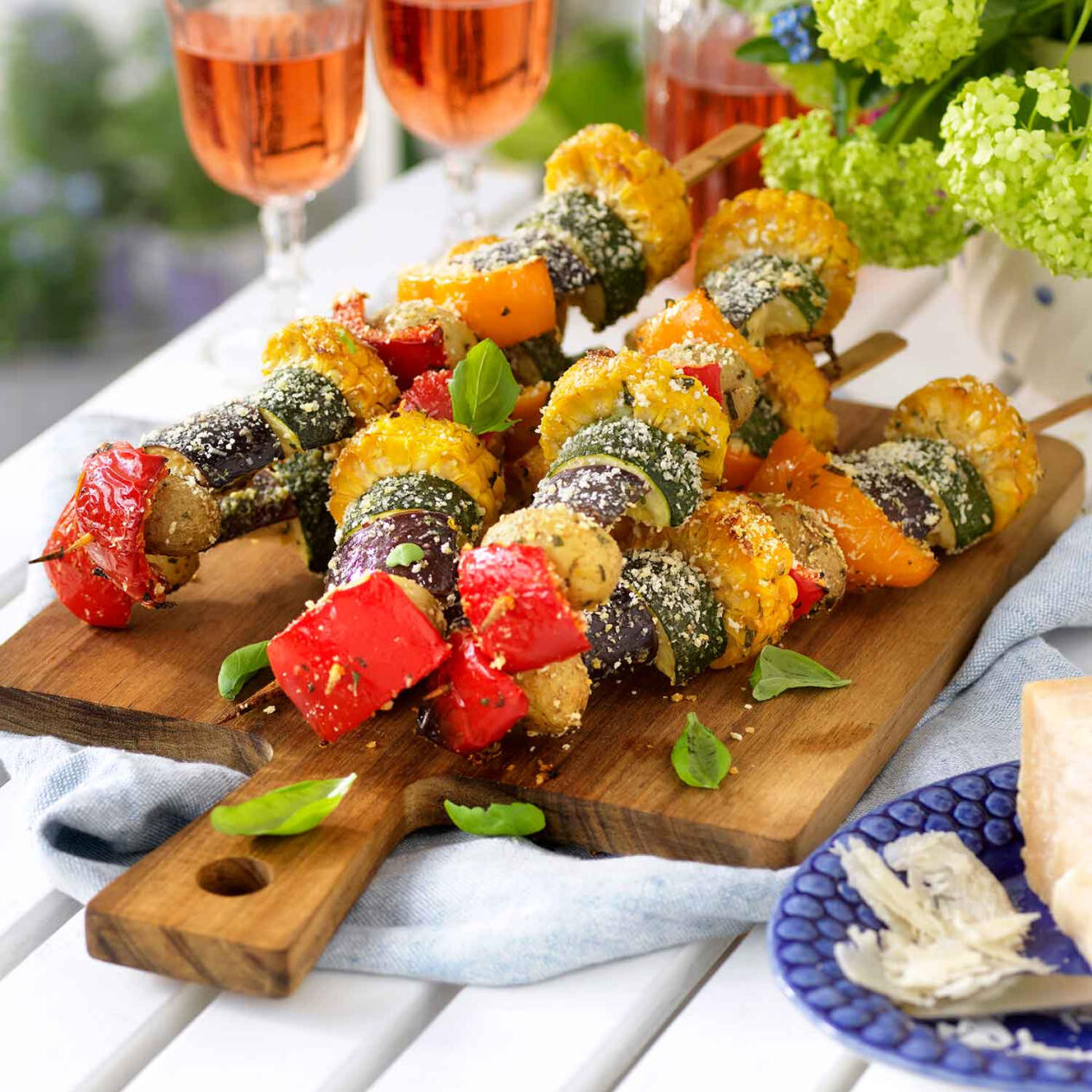 Vegetariska spett med pesto