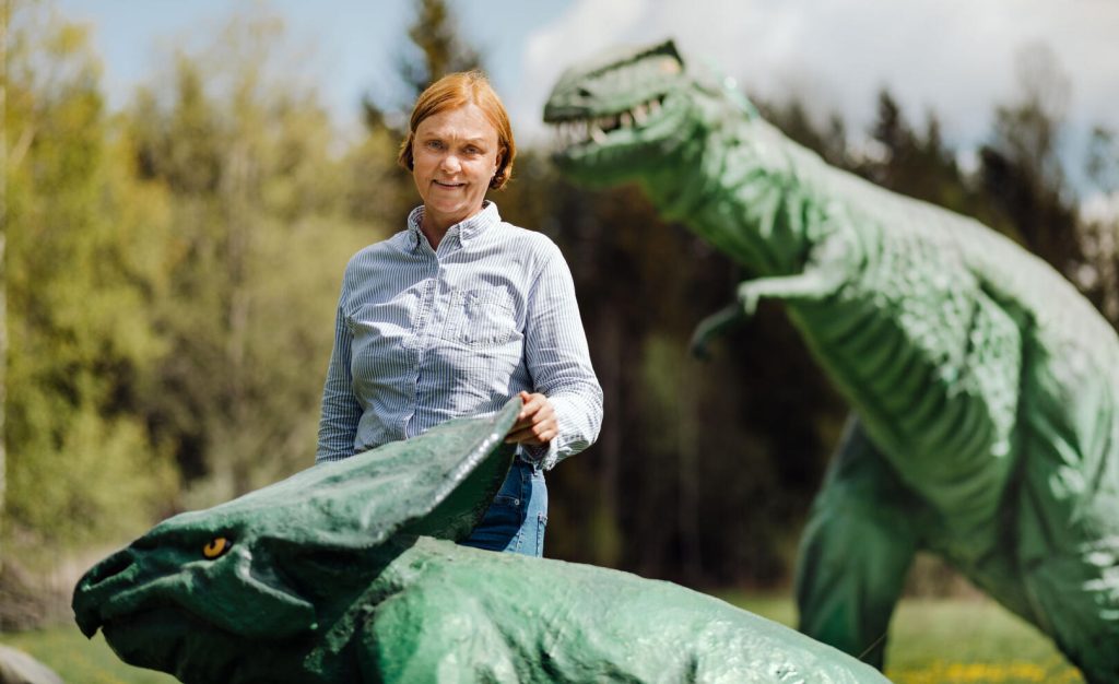 Foto: Beatrice Graalheim | Ittes Tyrannosaurus rex är hela tre meter hög.