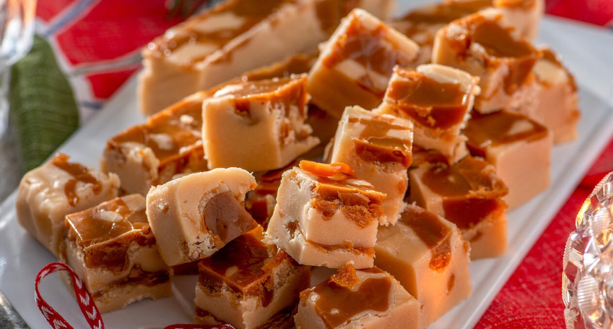 Vit choklad- och kolafudge