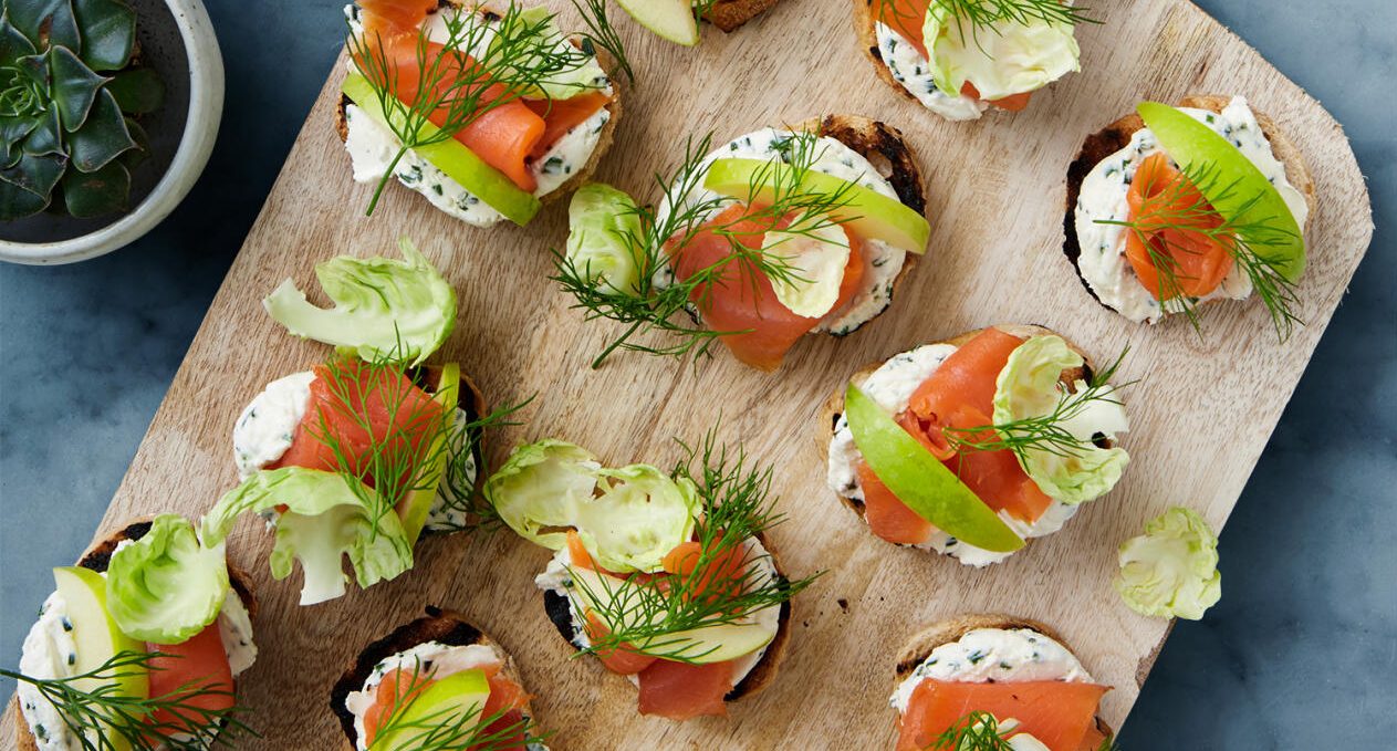 Toast med lax och pepparrotskräm