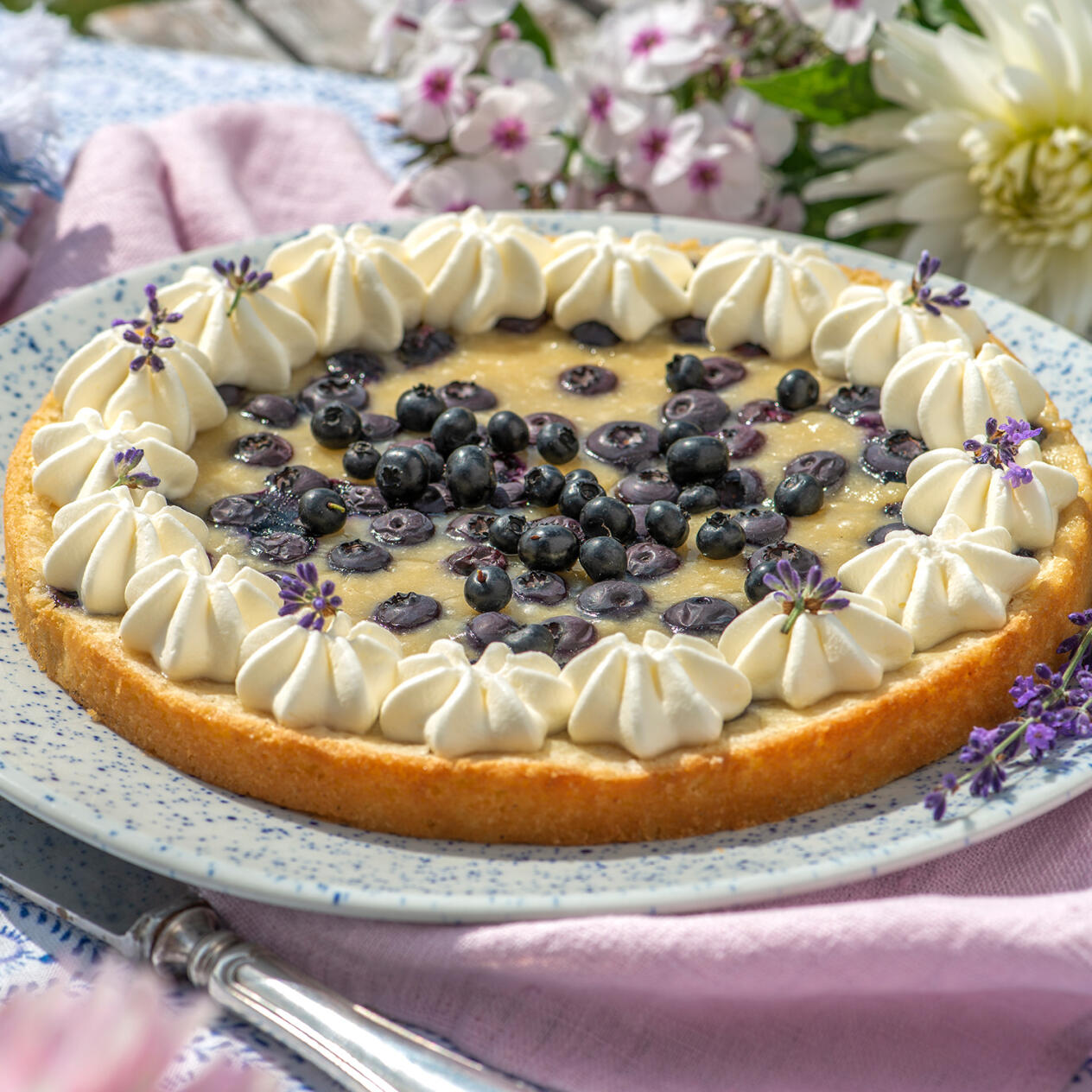 Blåbärskladdkaka med vit choklad