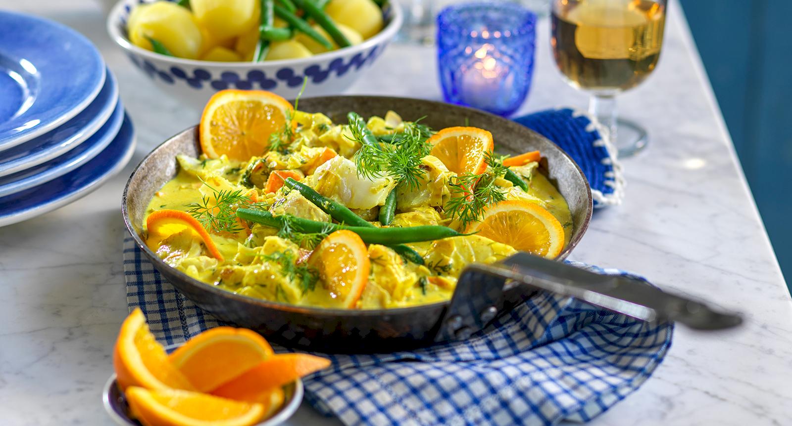 Lättlagad fiskpanna med apelsin och curry