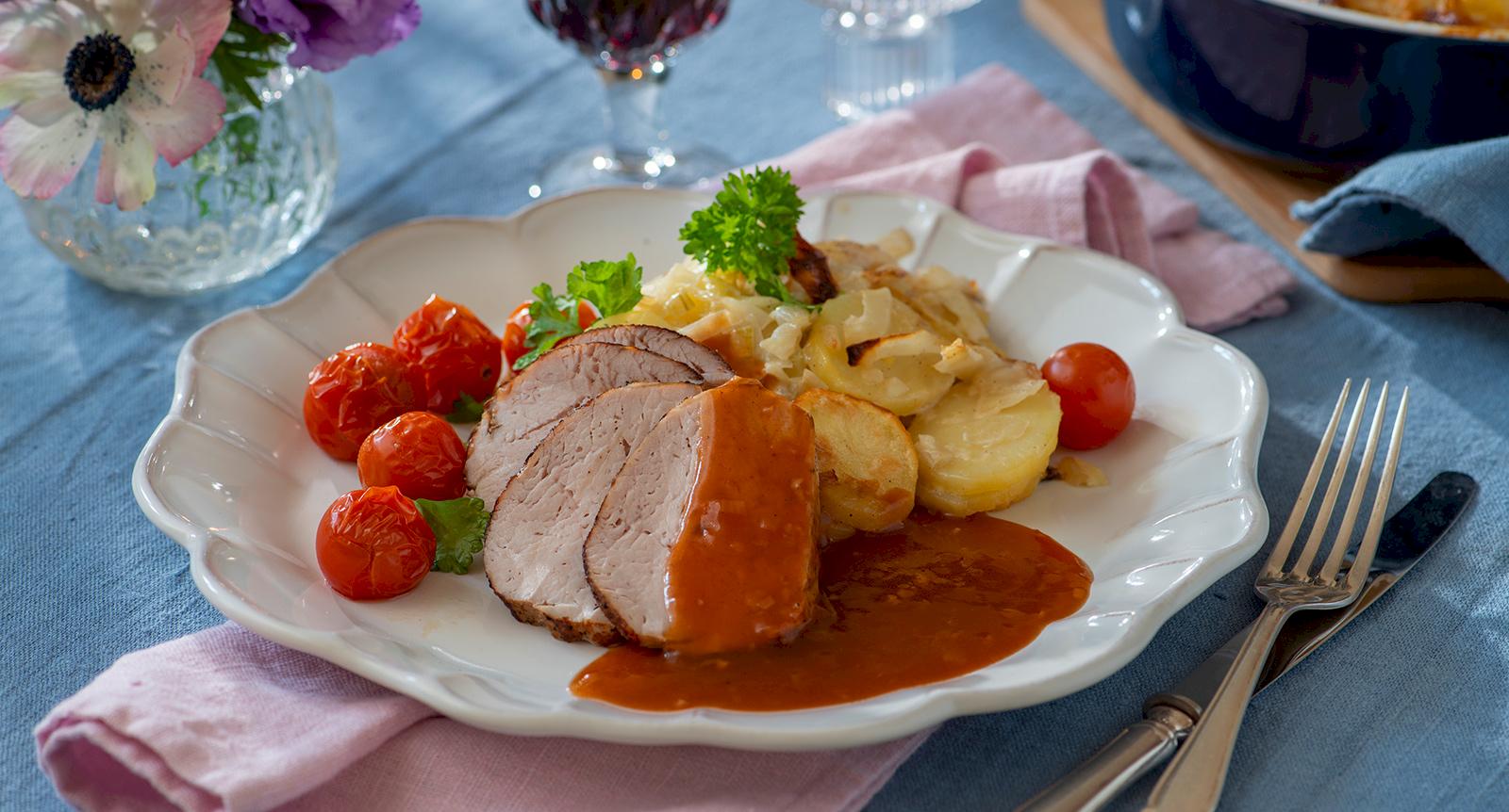 Fläskytterfilé med potatis- och vitkålsgratäng