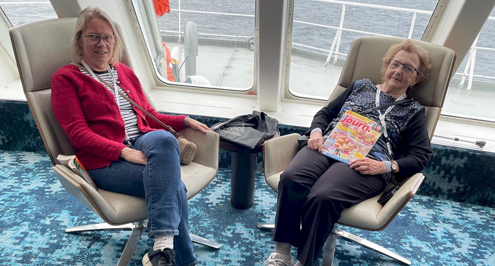 Helmi, 91, gjorde drömresan med sin granne: “I min ålder får man passa på”