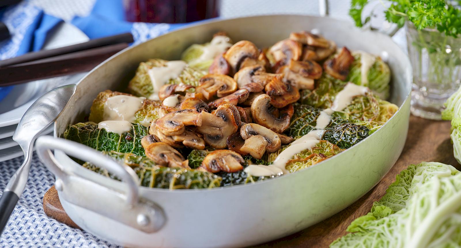 Lyxiga kåldolmar med svamp och färs