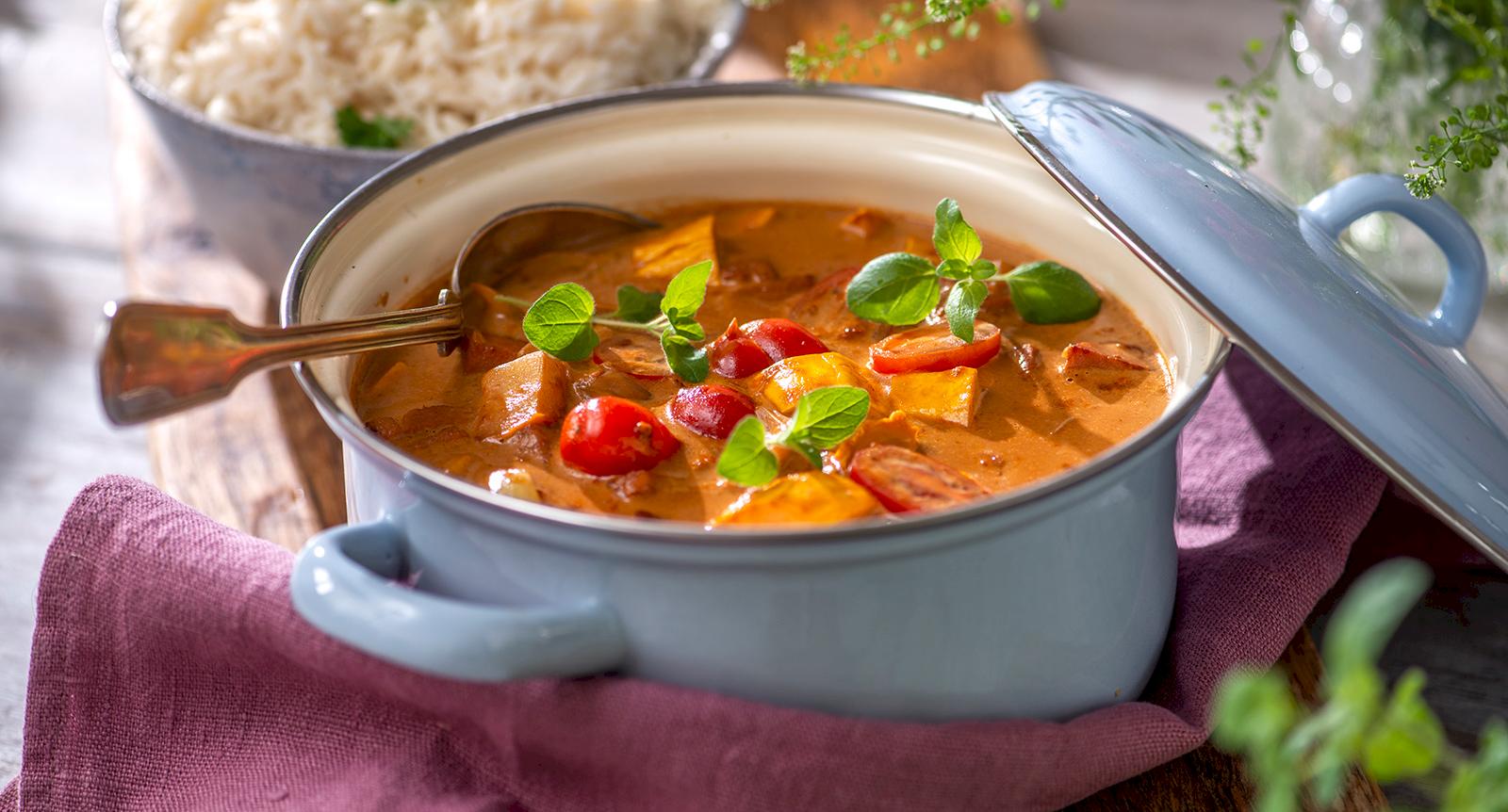 Krämig kasslergryta med tomat och chili