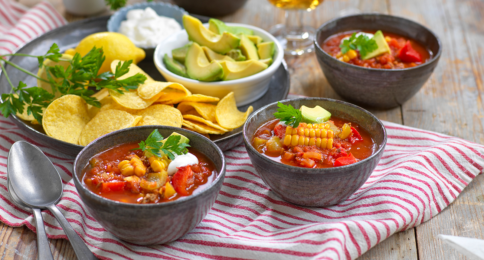 Tacokryddad köttfärssoppa med nachos