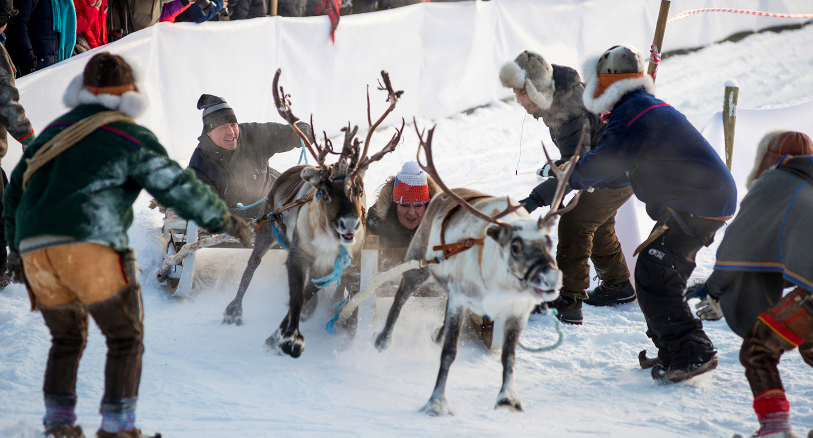 Följ med till Jokkmokks marknad – och upplev den samiska kulturen