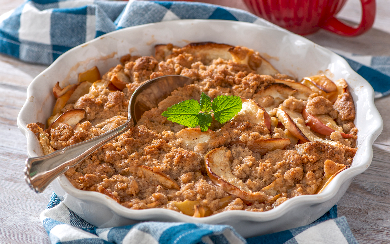 Äppelkaka med gott täcke