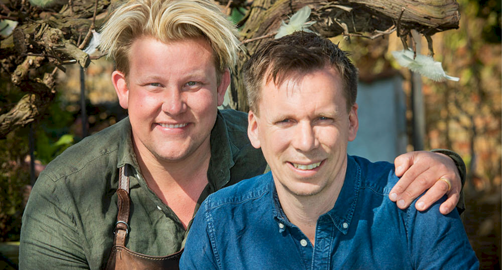 Karl Fredrik och Petter på gården i Eklaholm, Österlen