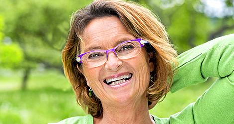 Vännerna beskriver Suzanne Reuter som en person som inte kan sitta still. Och hon håller med: "Jag är en doer". Foto: Erik Lundback