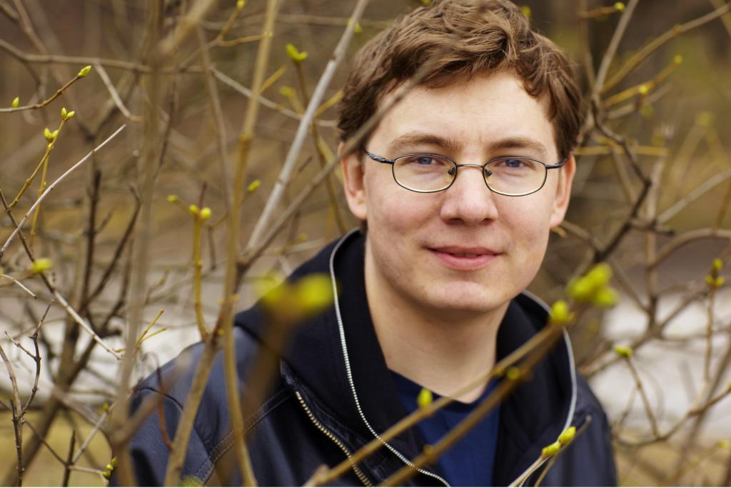 "Allergivaccinationen har verkligen förändrat mitt liv", berättar Niklas Olin. "Nu längtar jag efter sommaren istället för att se den som en plåga." Foto: Peter Knutson