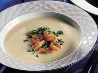Pepparrotssoppa med rökt lax