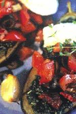 Aubergine med pesto och olivröra