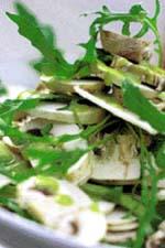 Svampcarpaccio med gräslöksdressing