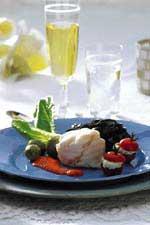 Pocherad marulk med paprikasalsa