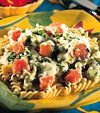 Pastaskruvar med laxsås