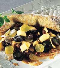 Pannkakor med varm druvsallad