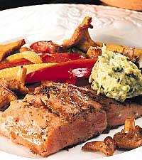 Marinerad laxfilé med grönsaker