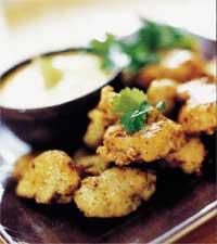 Thailändska fiskkakor med limedip