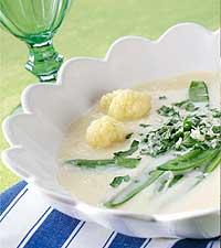 Blomkålssoppa med sockerärter