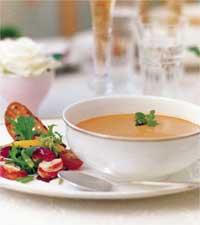 Hummersoppa med sallad