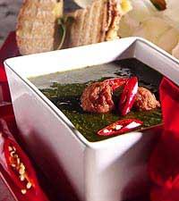 Grönkålssoppa med köttbullar