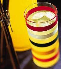 Frisk och kryddig apelsinsaft