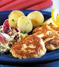 Norska fiskekaker med löksås