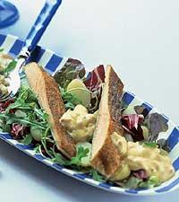 Varmrökt lax med äppelsalsa